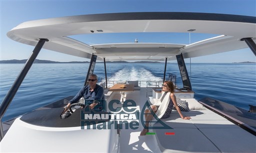 my-44-fountaine-pajot-motor-yachts-img-5