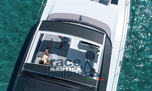 my-44-fountaine-pajot-motor-yachts-img-13